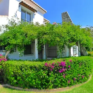 https://villa-angela-nerja.es-andalucia.com